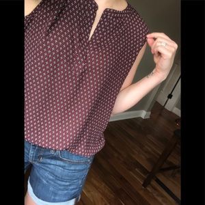 NWOT Ann Taylor Loft V Neck Flutter top